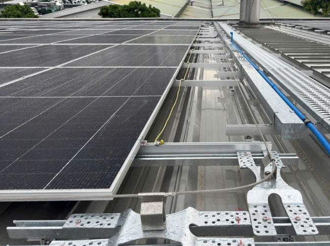 Dự án điện mặt trời Isuzu